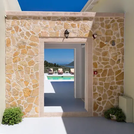 Armonia View Villa Kariótai